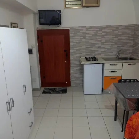 Apartment Mini House *